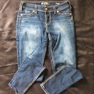 Size 27 Silver Jeans Suki Mid Super Skinny